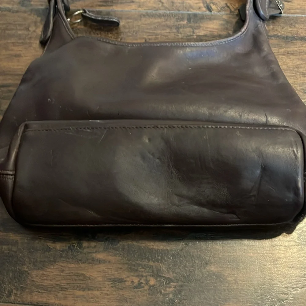 Coach - Picture 3 of 6